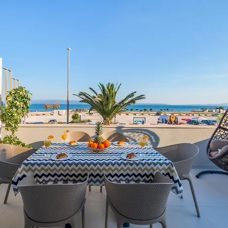 Beachfront Znjan شقة سبليت