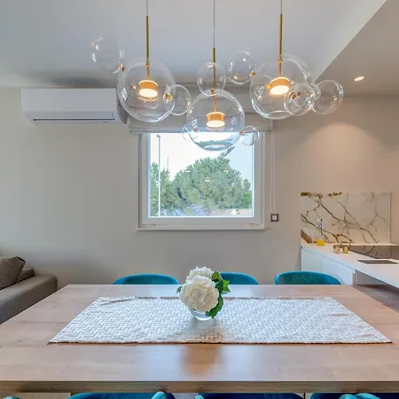 Beachfront Znjan سبليت