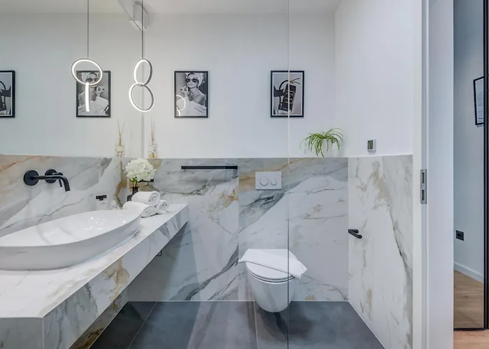 Beachfront Znjan Апартаменти Спліт