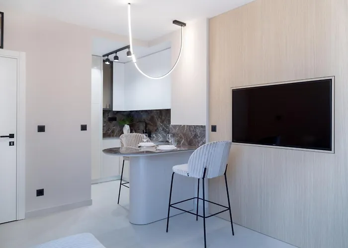 Beachfront Znjan Апартаменти Спліт