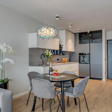 Apartament Beachfront Znjan *